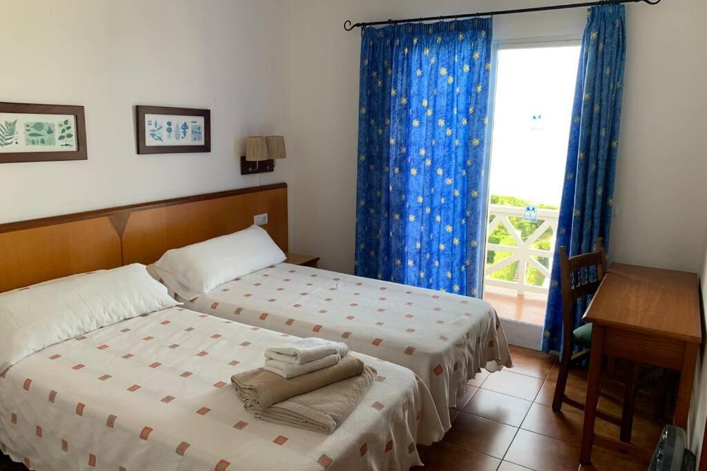 Apartamento En Playa Santo Tomas 1-5 Es Migjorn Gran Zewnętrze zdjęcie